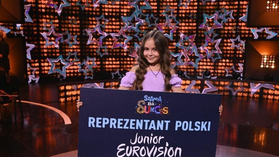 Viki Gabor: Superhero Lyrics in English — Poland Junior Eurovision 2019